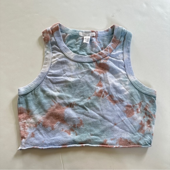 Full Tilt Crop Top - Picture 5 of 5